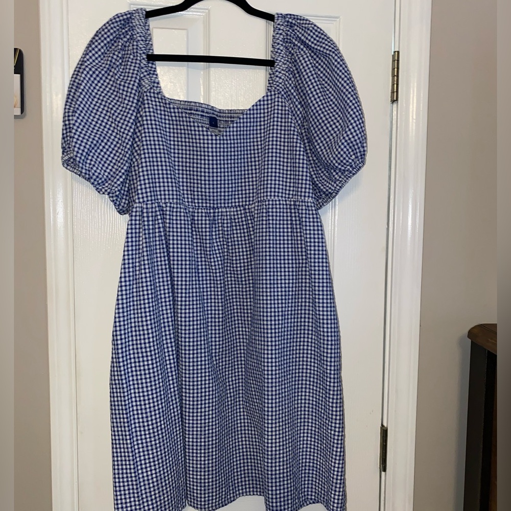 Old Navy dress